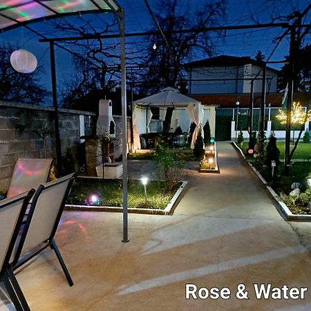 Rose & Water Guest House Pavel Banja Eksteriør bilde